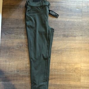Banana Republic Jeans size 27/4